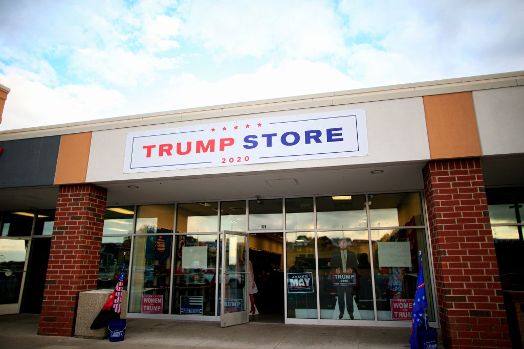 Trump Store Burgled In New York, Police Launch Investigation - Newsweek