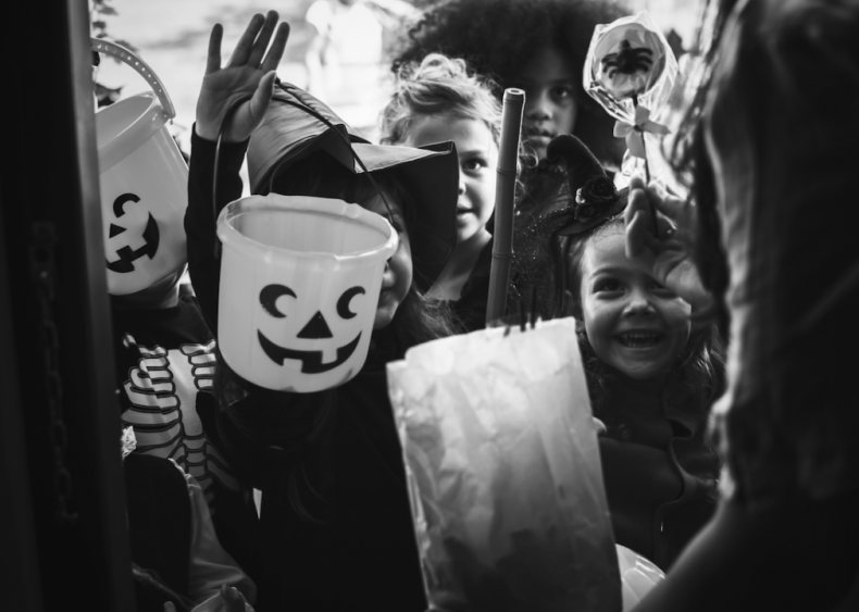 1950–1970s: Candy becomes the treat of choice