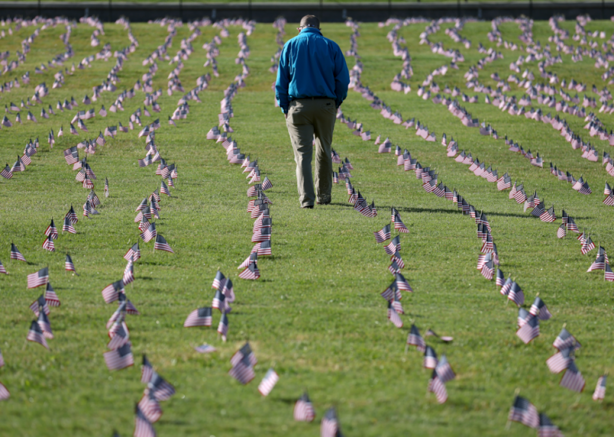 Sept. 22: 200,000 American flags installed on National Mall to memorialize 200,000 COVID-19 deaths