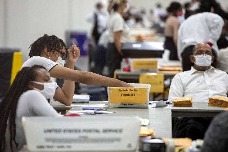 Counting US election absentee ballots in Detroit