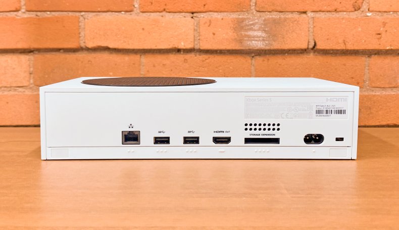 Xbox Series S Review Ports Connectivity