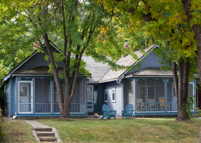 Minnesota: Loren Chadwick Cottages, Minneapolis