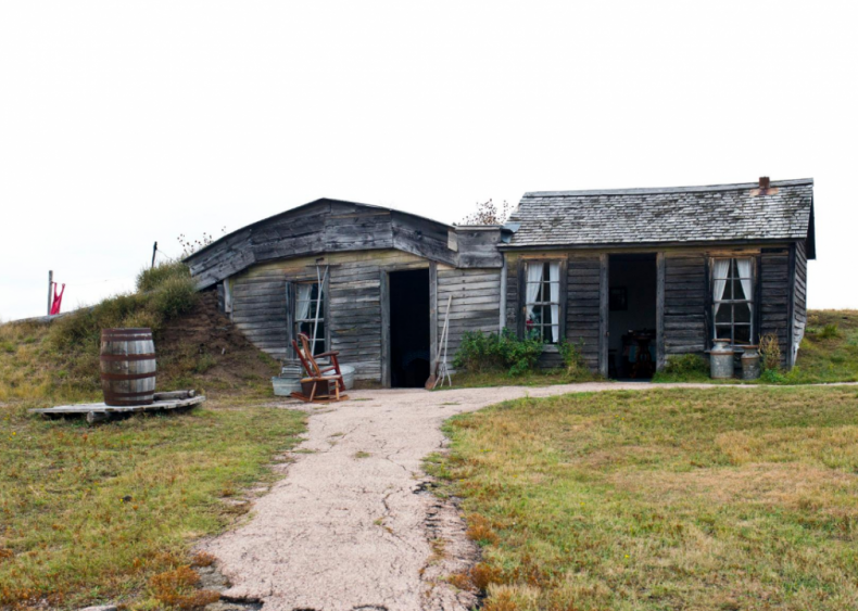 South Dakota: Edgar and Alice Brown House, Philip