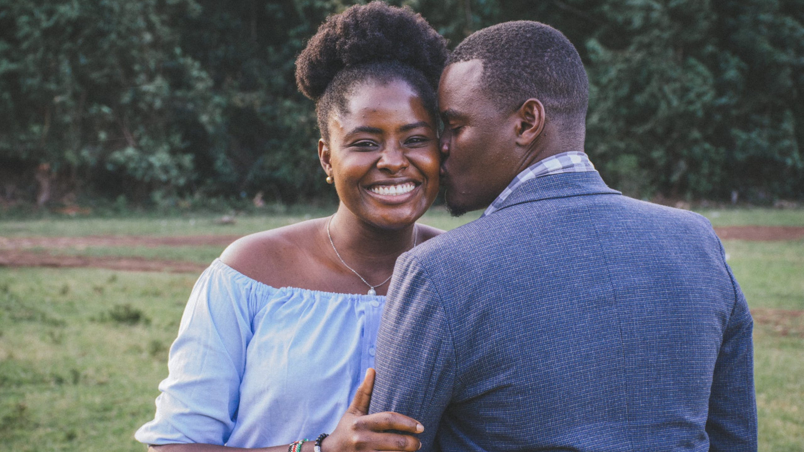 couple-smiling