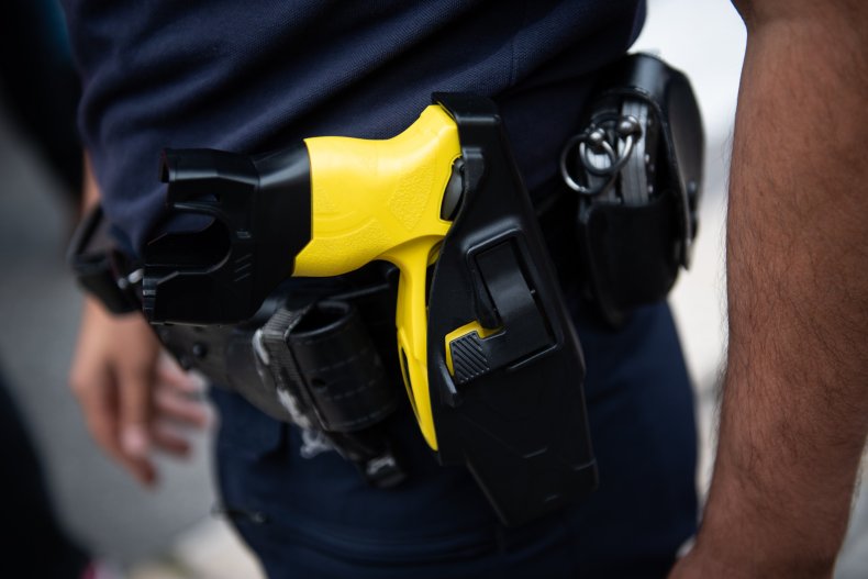 Mark Bryant officer taser prisoner Tennessee jail Mark Bryant officer taser prisoner Tennessee jail