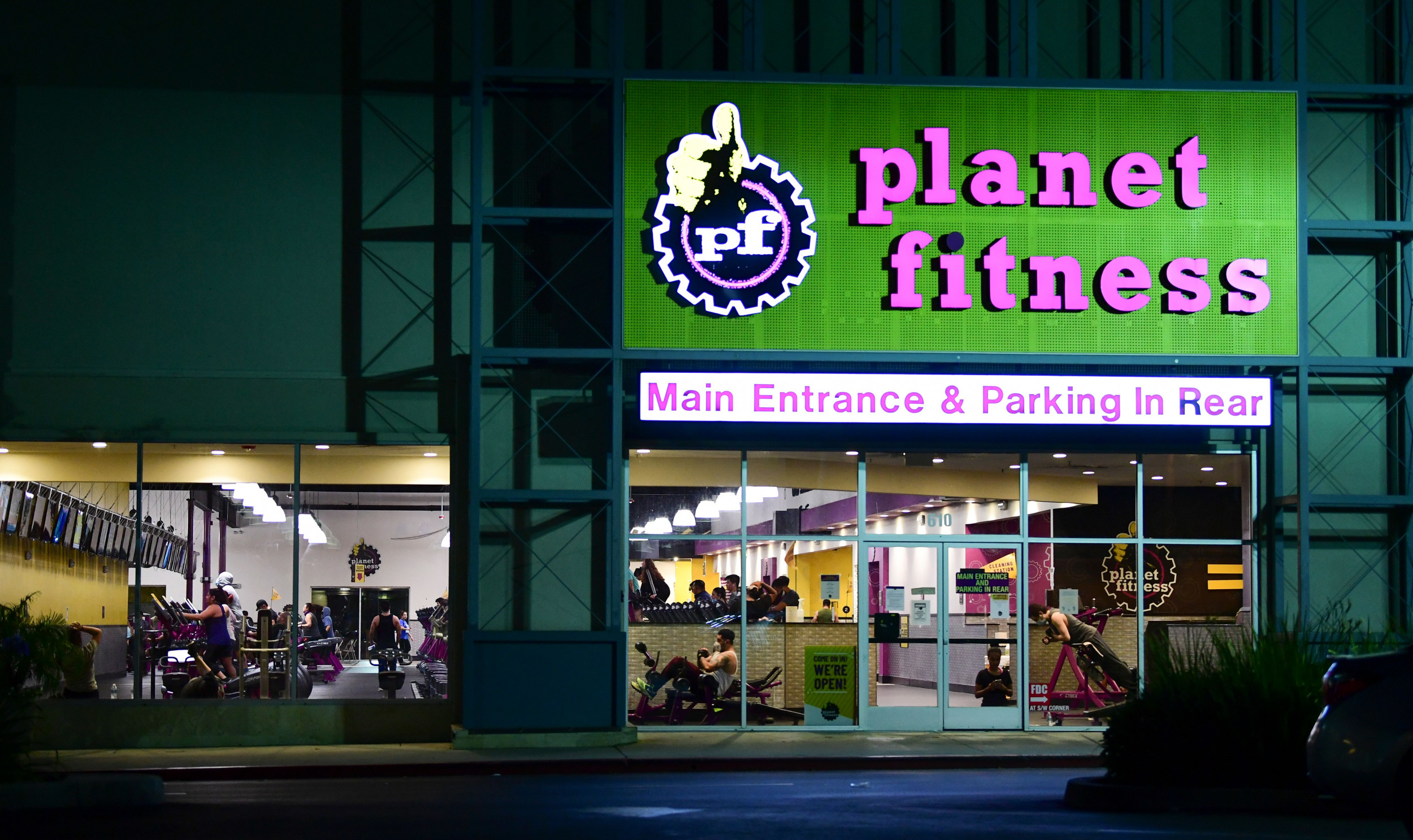 nearest planet fitness from my location