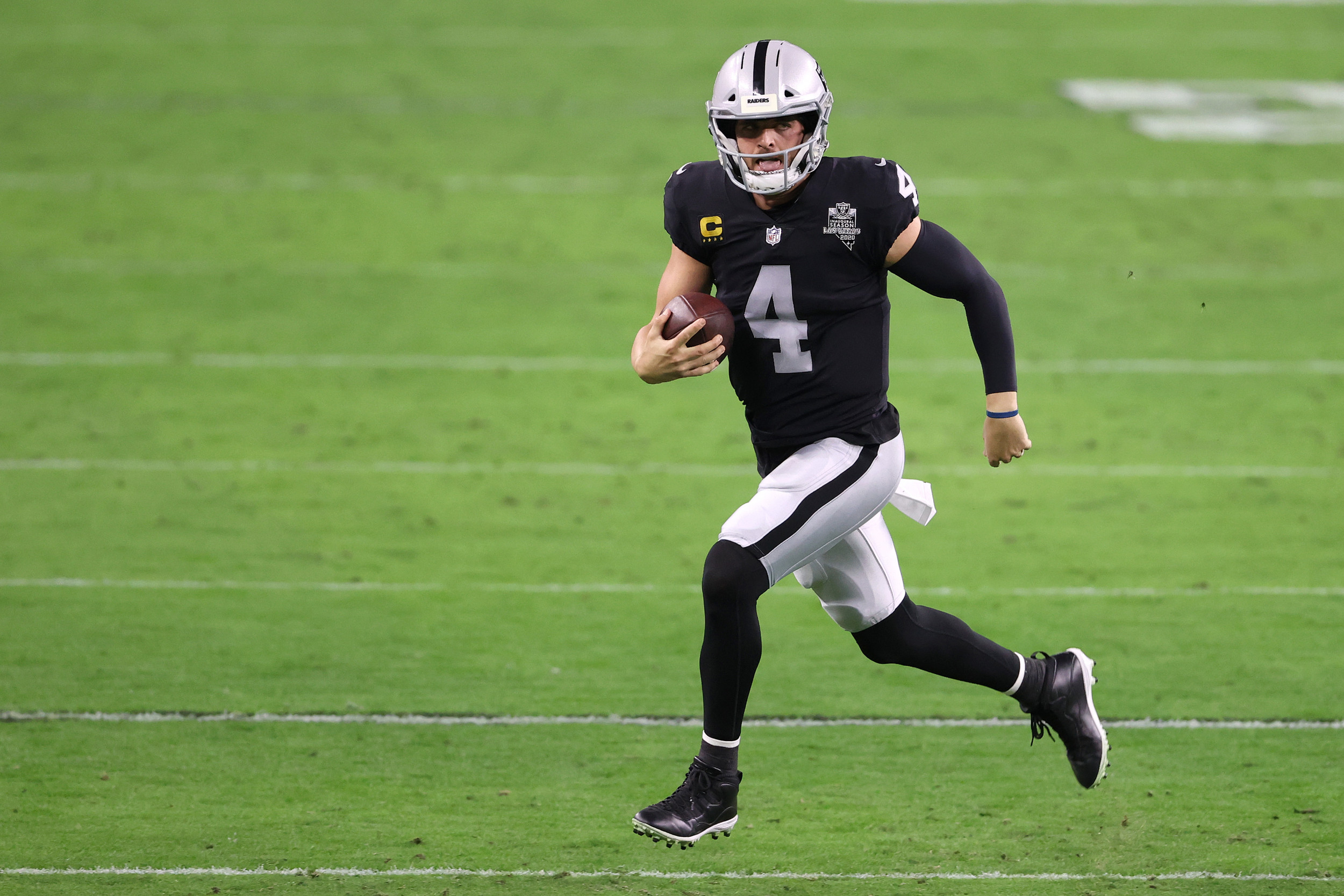 Jacobs runs for 3 TDs as Raiders hold off Panthers 34-30 – WAVY