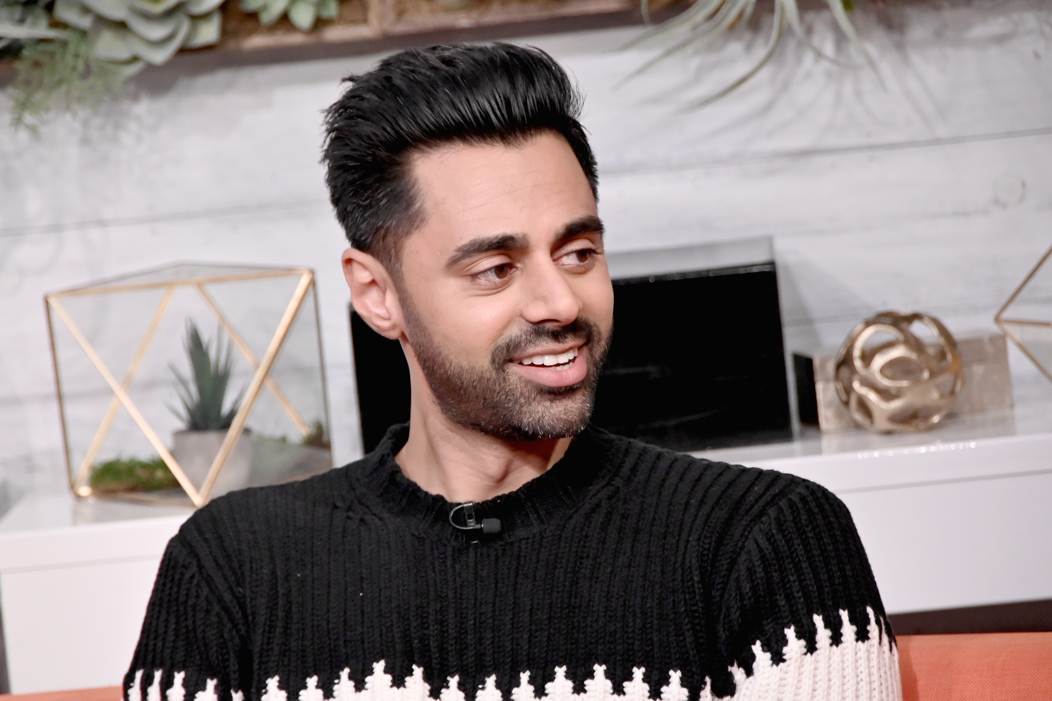 Five Things to Know About Hasan Minhaj, Host of This Year's White House  Correspondents' Dinner - InsideHook