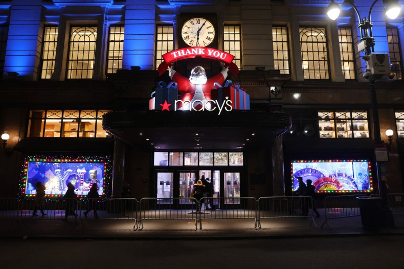 Macy's holiday windows