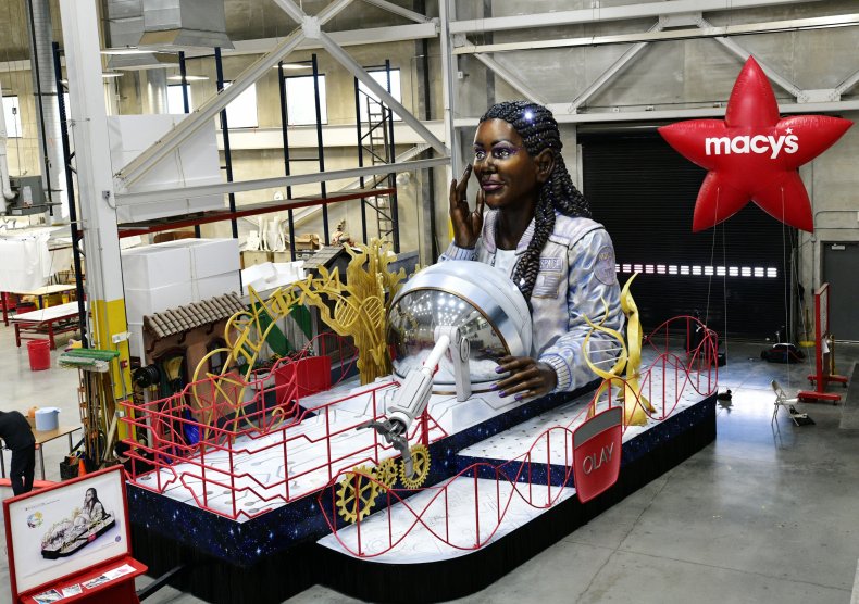 Olay STEM float