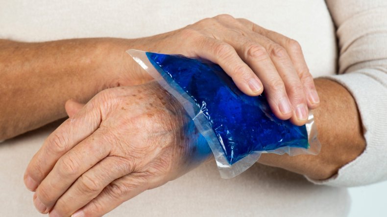 Arthritis Pain Relief: 9 Natural Methods You Should Try