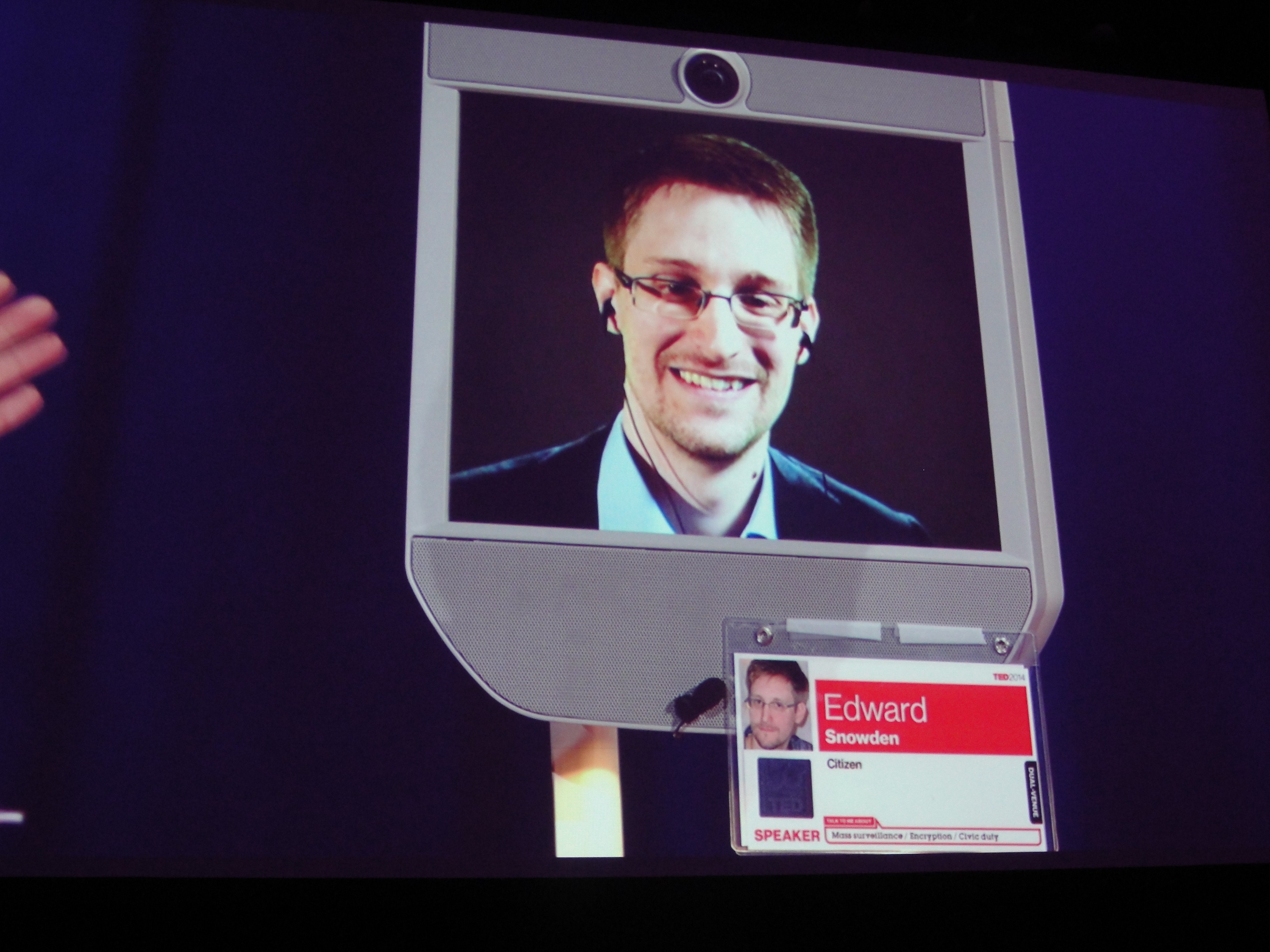 Edward Snowden Says War On Whistleblowers Trend Shows A Criminalization Of Journalism 