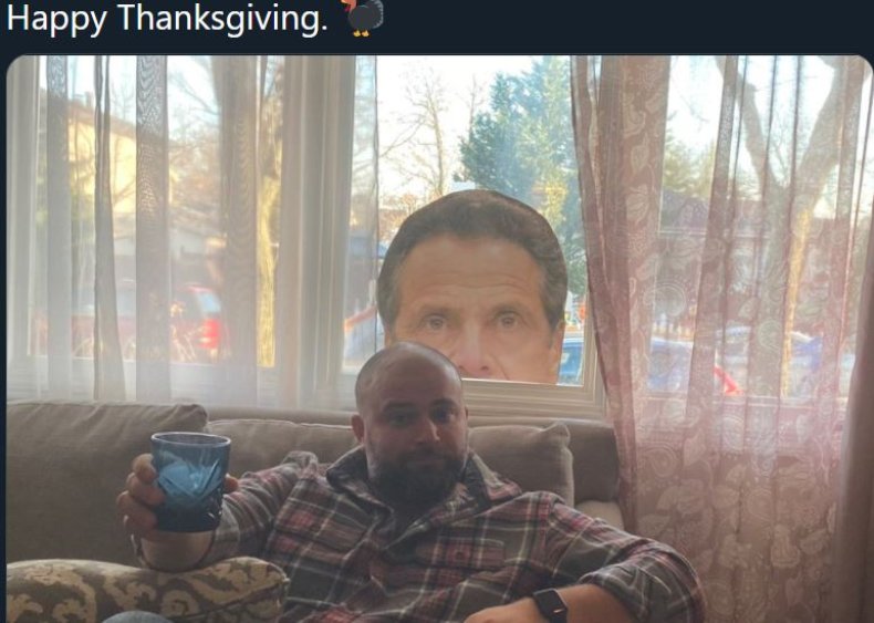 joe borelli thanksgiving cuomo window