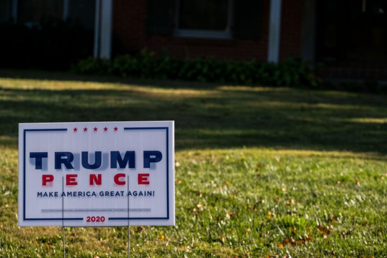 Trump yard sign