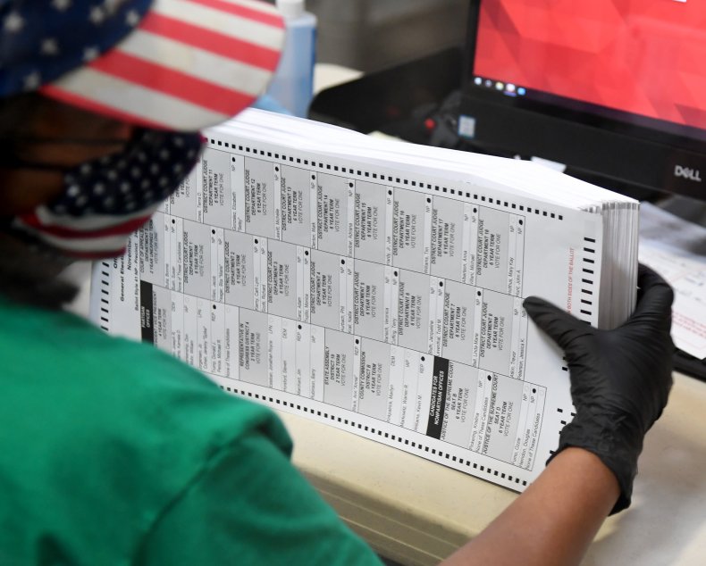 Election worker in Clark County, Las Vegas