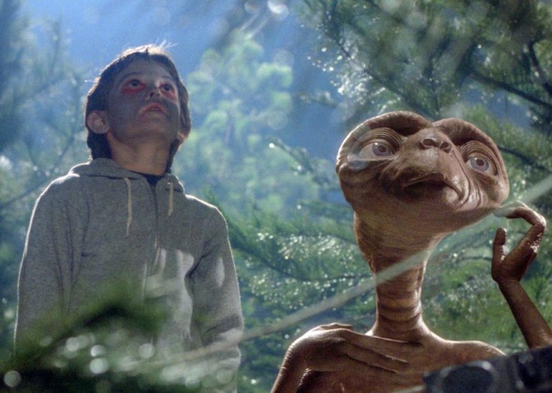 E.T. the Extra-Terrestrial (1982)