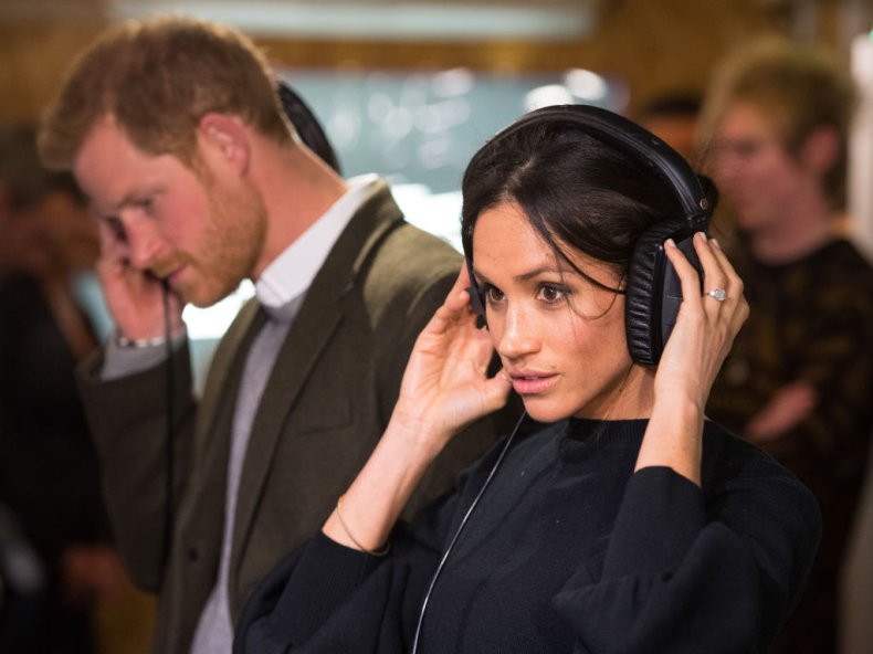 Meghan Markle and Prince Harry Reprezent Radio