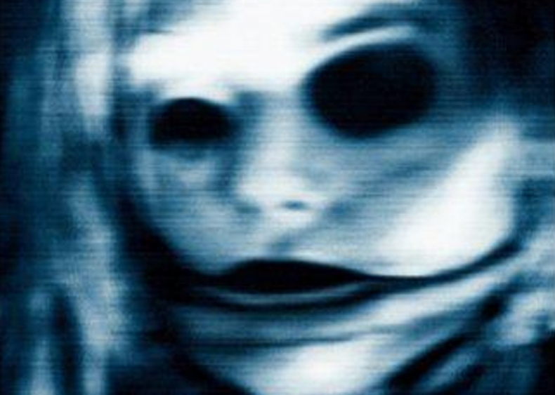 #55. Feardotcom (2002)