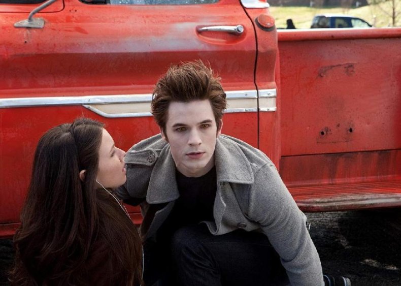 #52. Vampires Suck (2010)