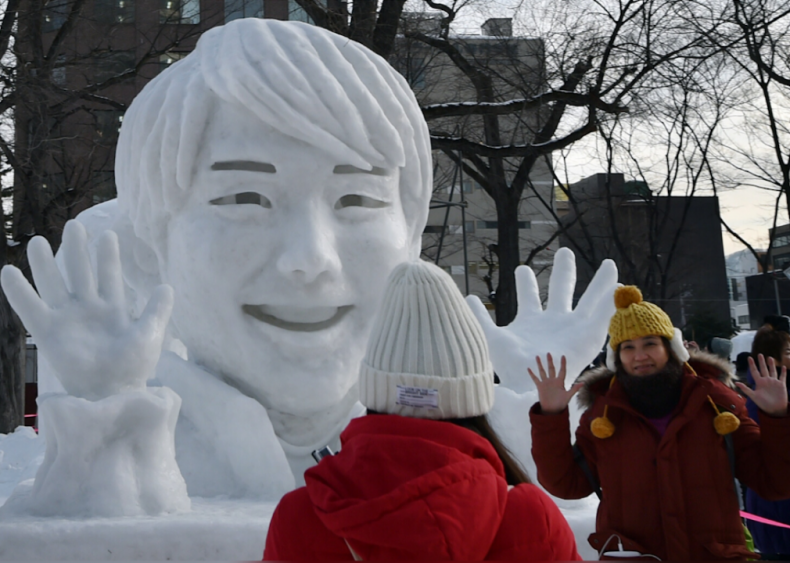Snow sculpture of Yuzuru Hanyu, Japanese figure skater