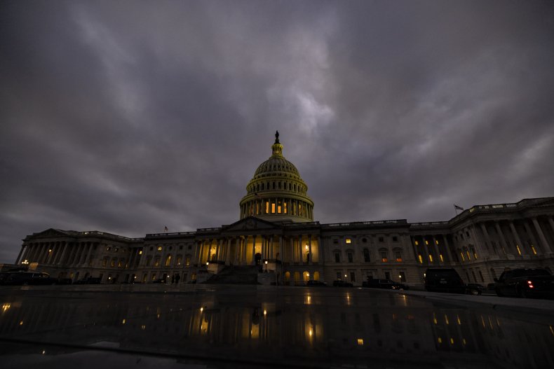 Congress passes $900 billion stimulus