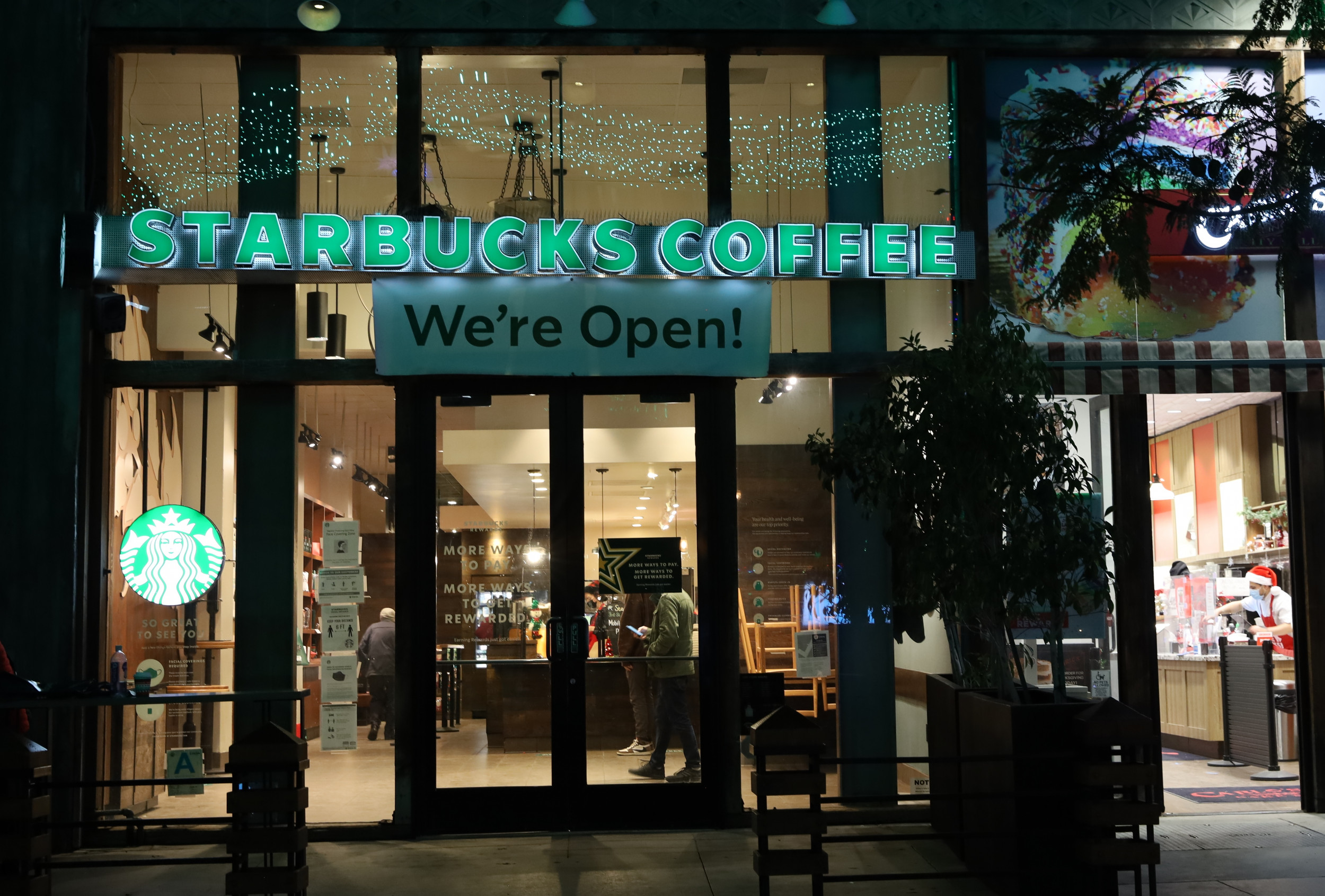 Starbucks Christmas Eve Opening Hours