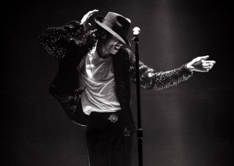 Michael Jackson brings the moon to earth
