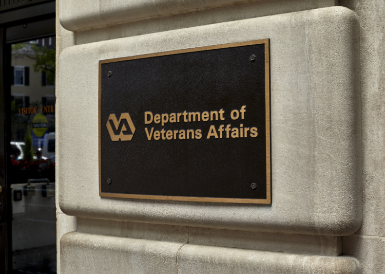 Trump administration sets up veterans hotline