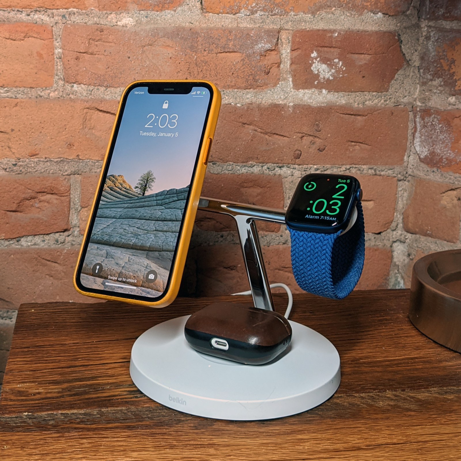 Belkin Boost Charge Pro 3-in-1 Wireless Charger with MagSafe: Best  Nightstand Charger