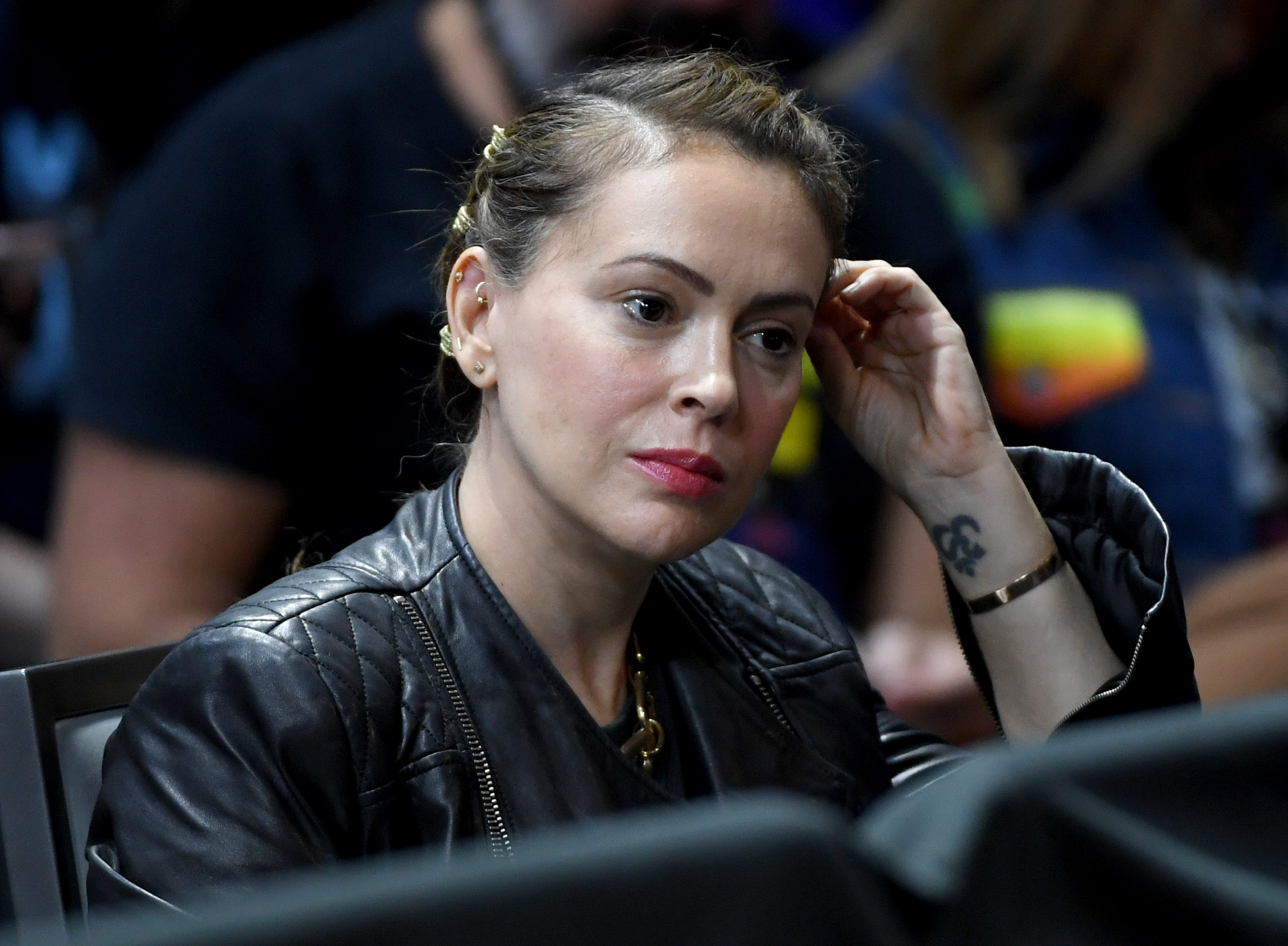 Alyssa Milano Mark Ruffalo And Other Celebs Call For Ted Cruz To Resign