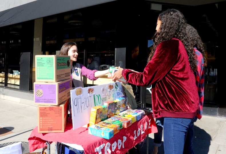 Girl Scouts cookie sale 2017 Chicago