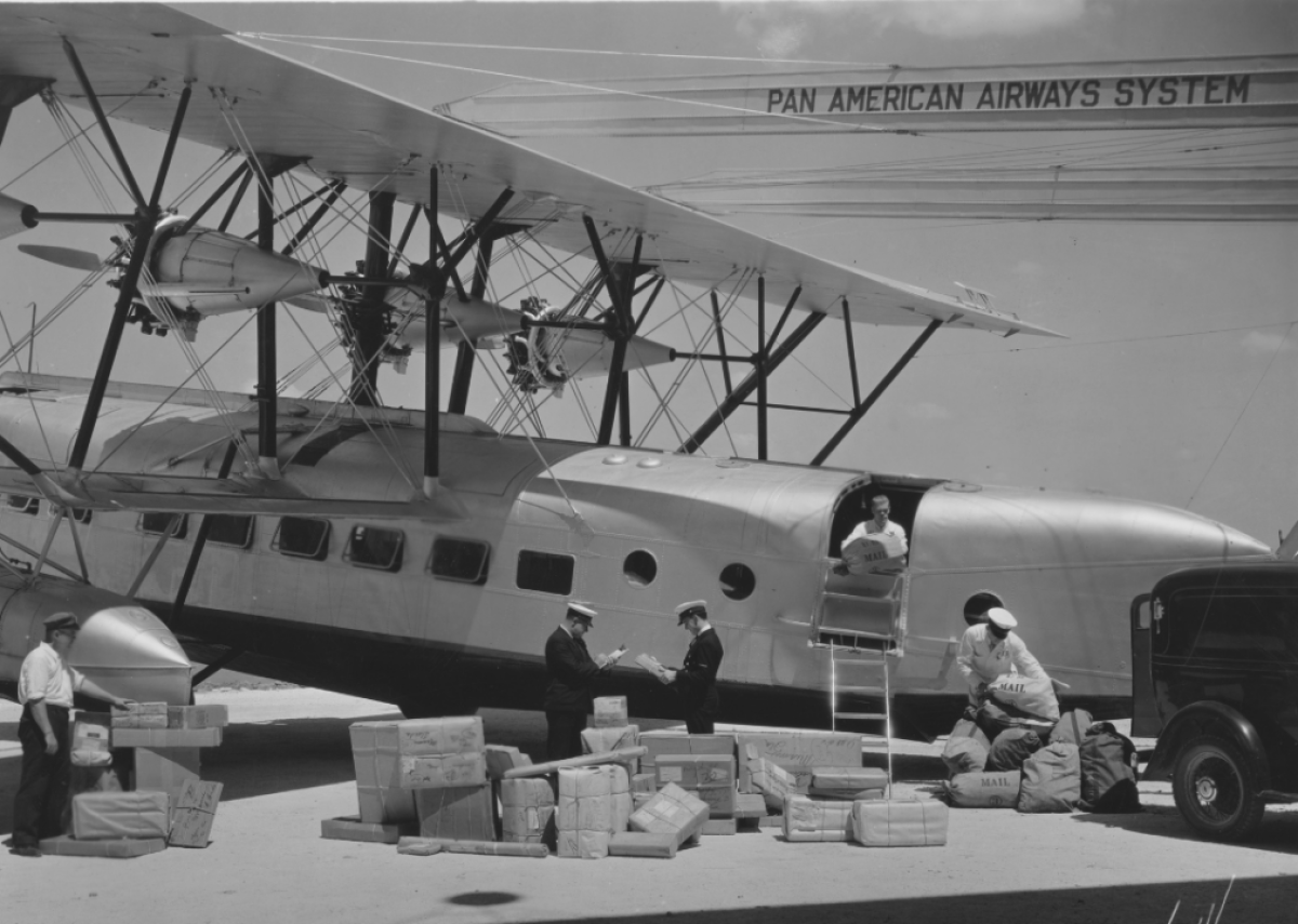 1927: Pan American Airways takes flight