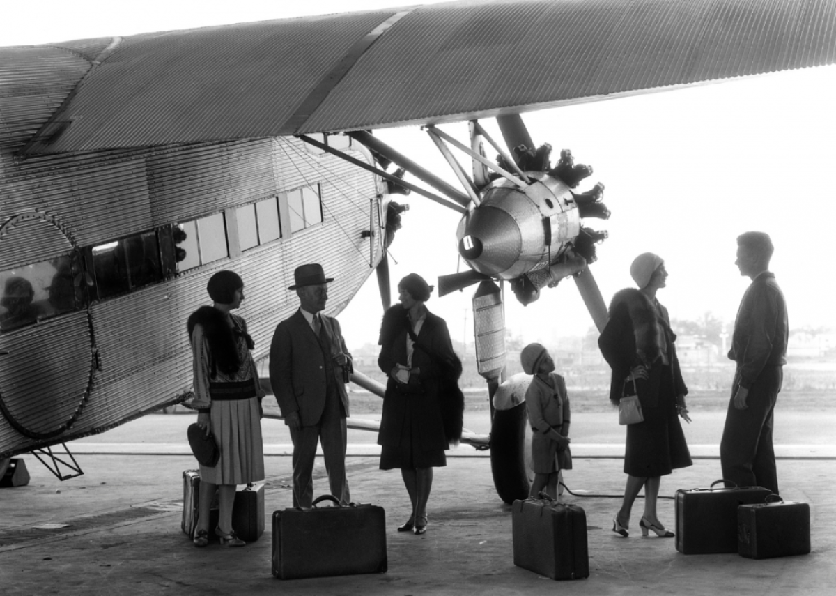 1930: Air travel reserved for the wealthy