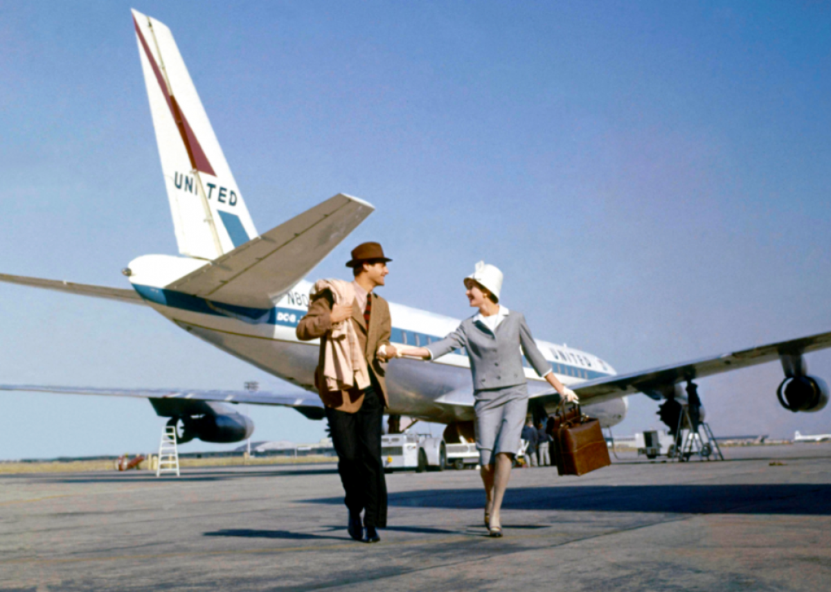 1952: More efficient, reliable planes increase tourism across the Atlantic