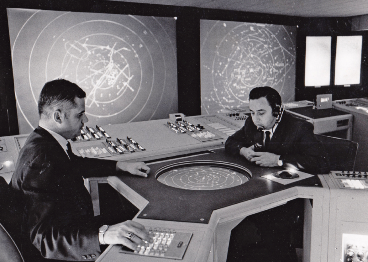 1965: U.S. completes network of overlapping radars