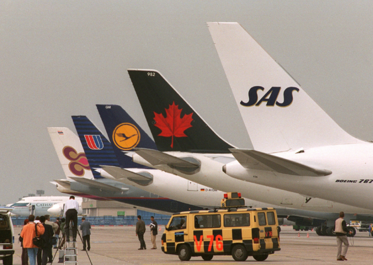 1997: Five airlines form the Star Alliance