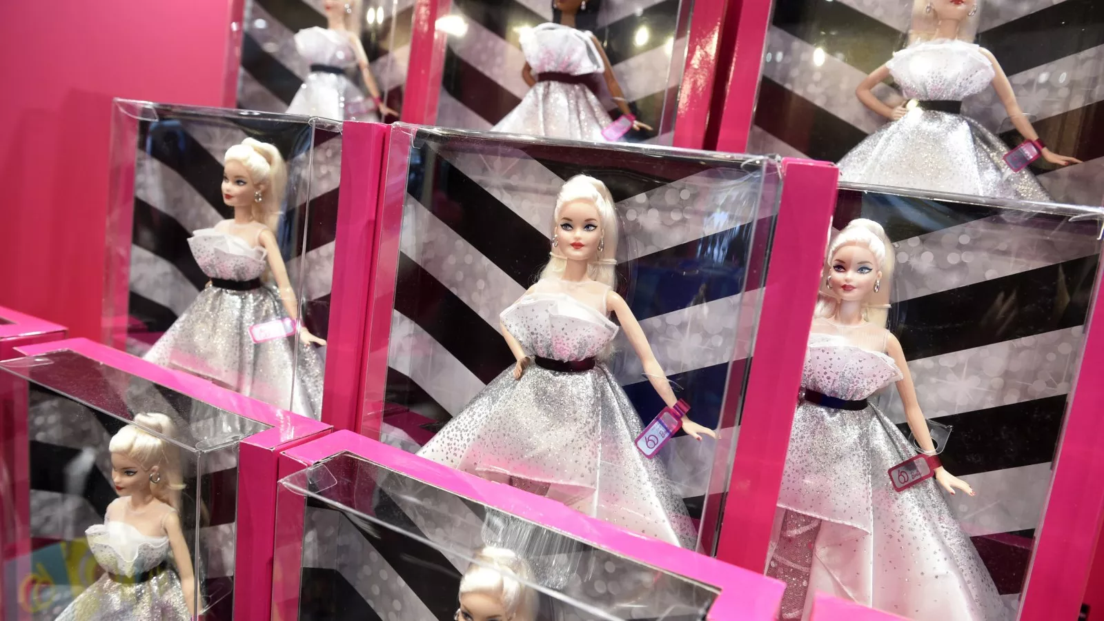 Does Barbie Have a Girlfriend Love Wins Photos Resurface in Viral Tweet Newsweek