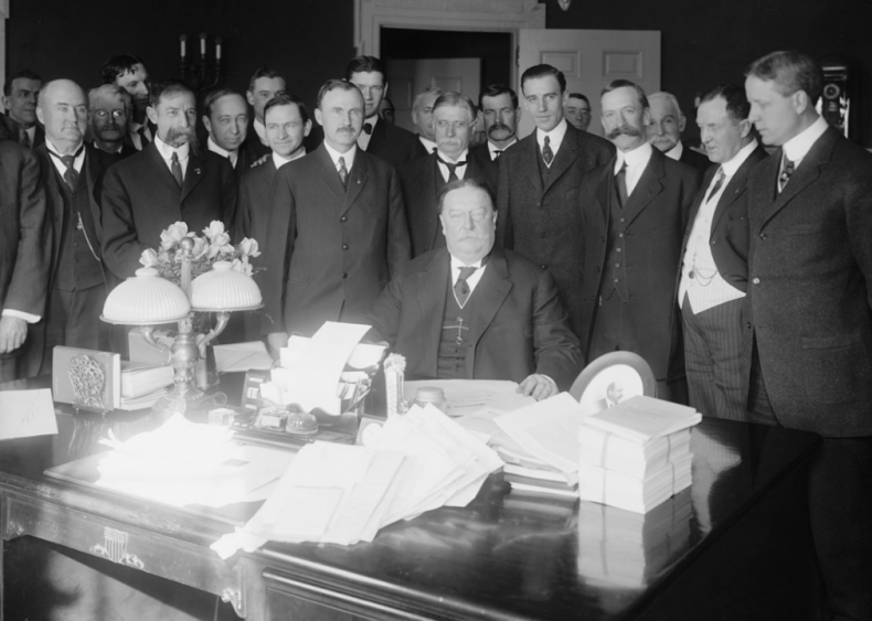 1909: First president and chief justice 1909: First president and chief justice