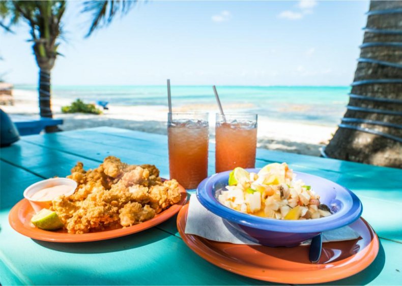 Bahamas: Cracked conch