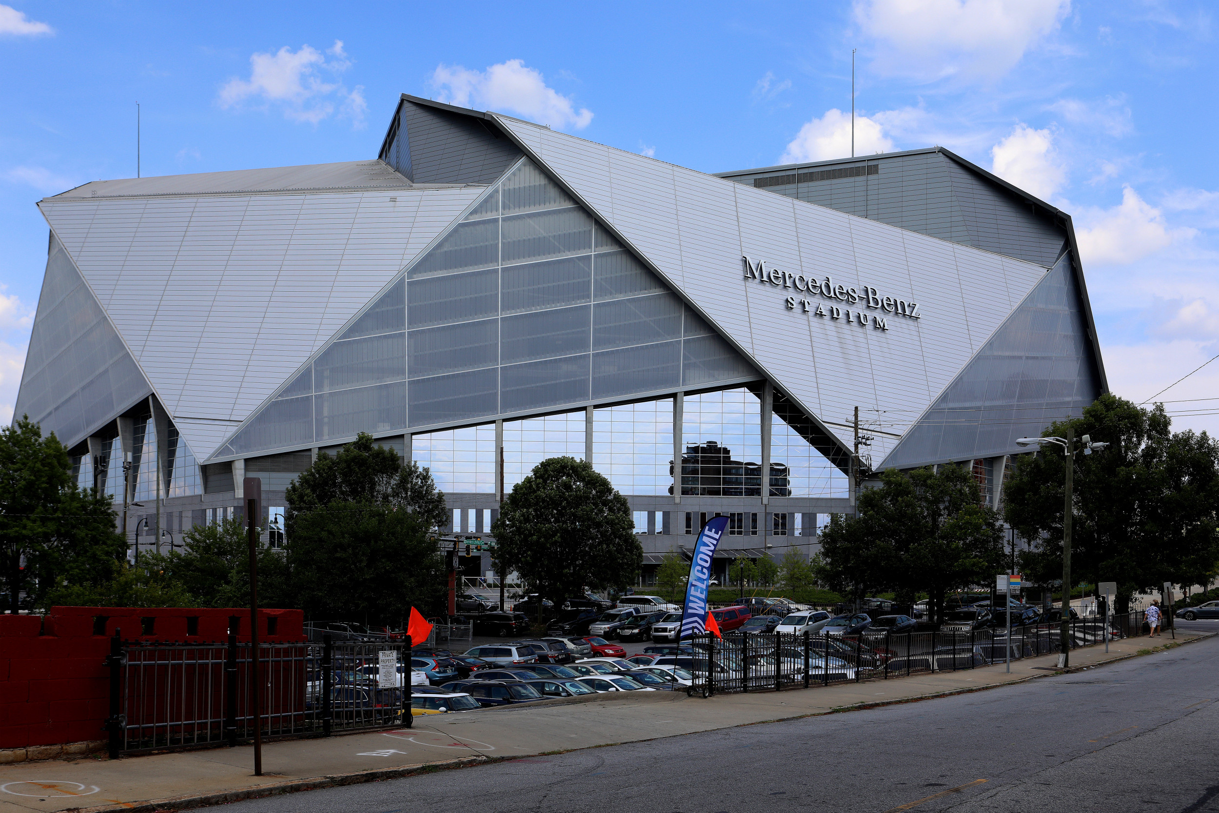 An Inside Look at the Technology Fueling Falcons' Mercedes-Benz Stadium