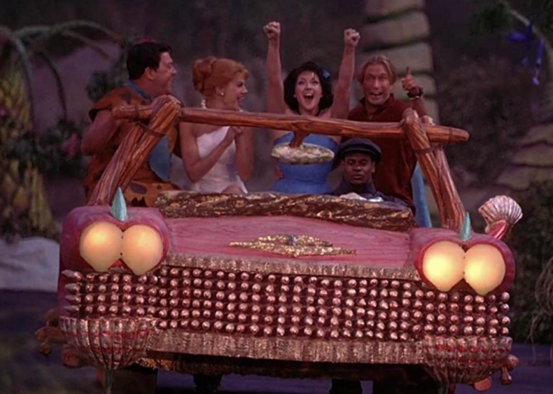 #98. The Flintstones in Viva Rock Vegas (2000)