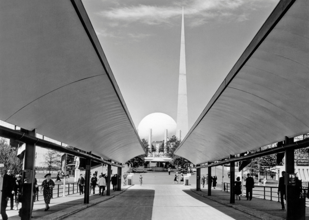 100 Monumental Moments From TV History   1939 Worlds Fair 