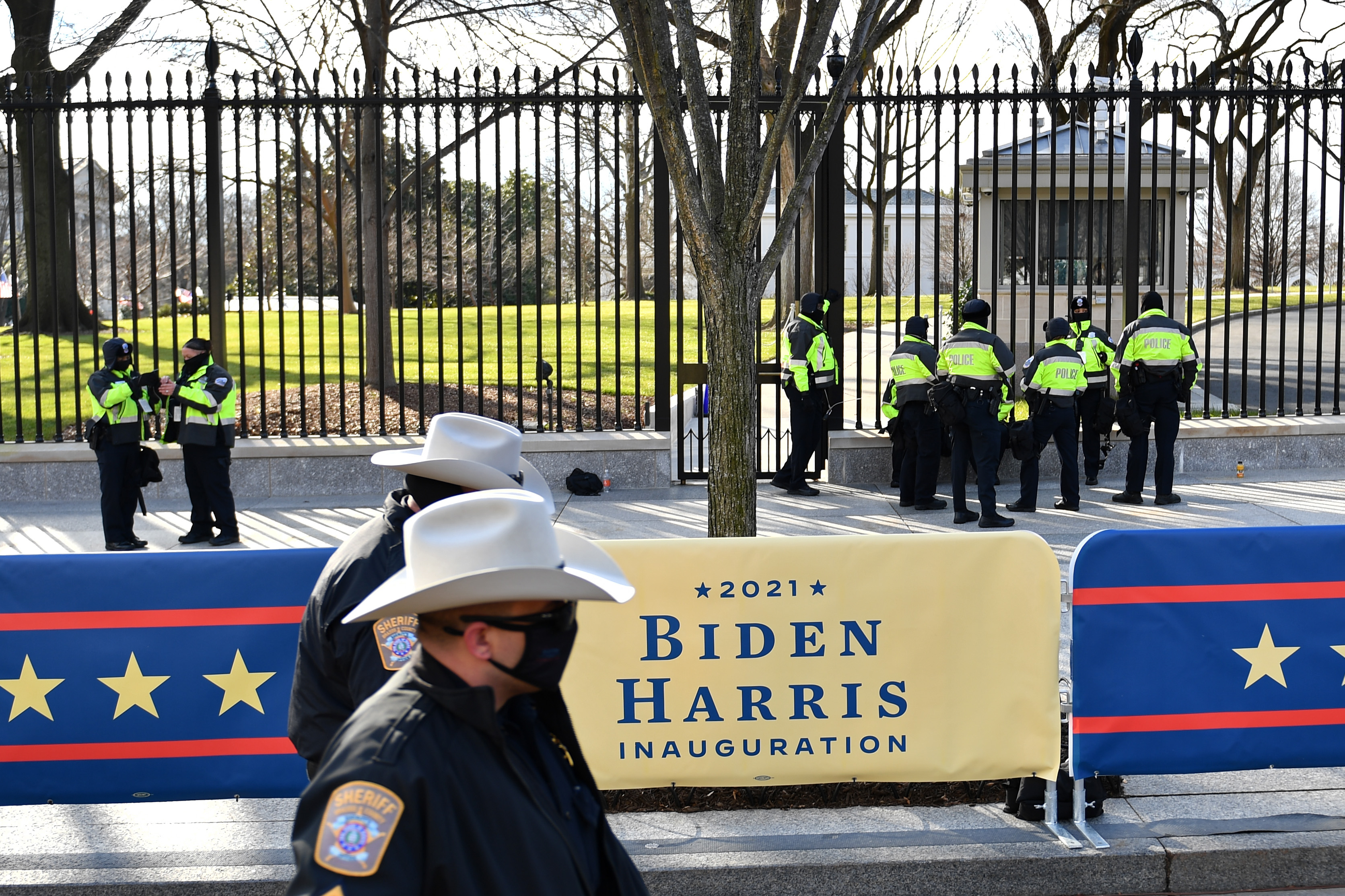 Police Arrest Man Illegally Carrying Gun And Ammo Near White House ...