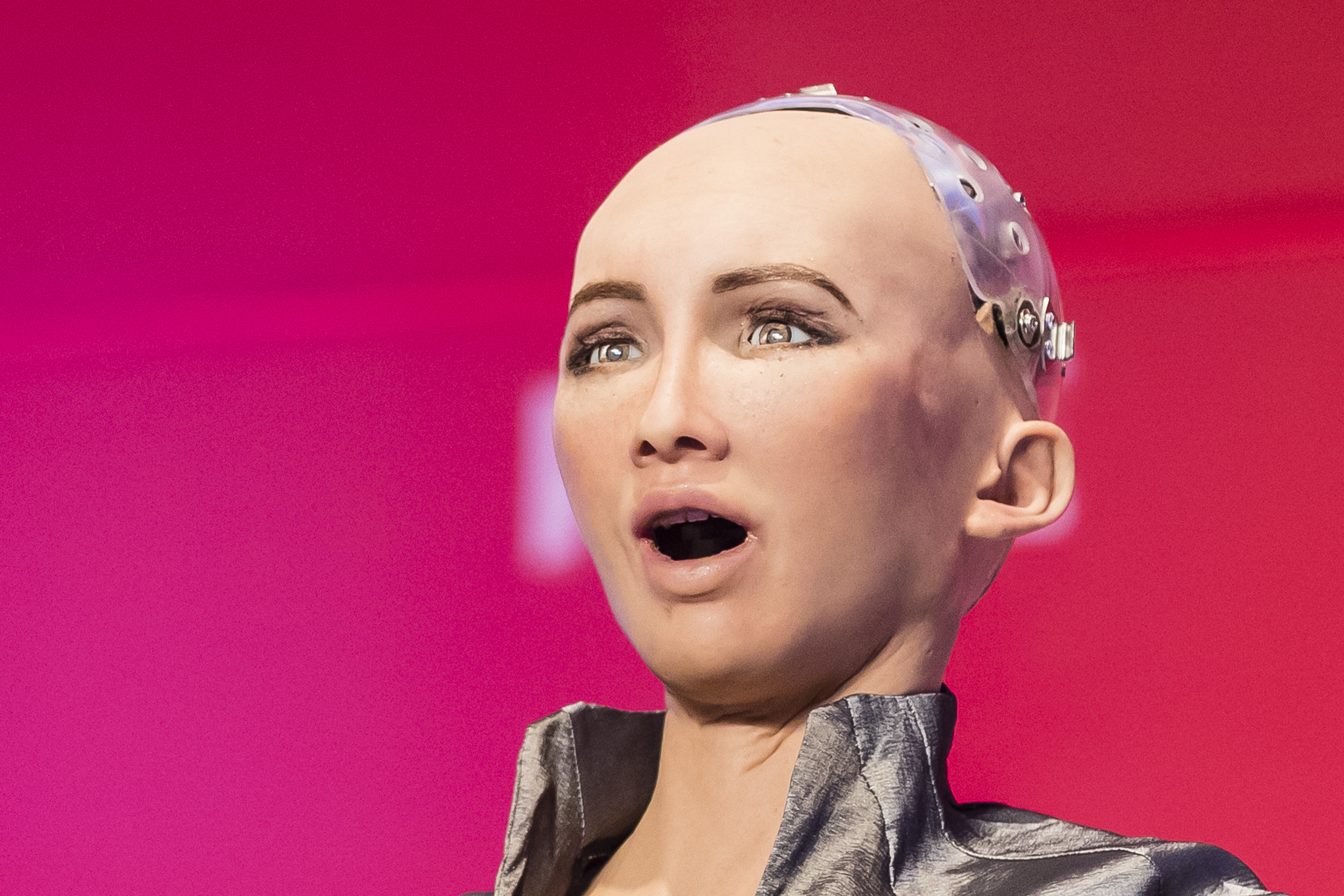 kupon svært offer Sophia the Robot Makers Hansen Robotics to Mass Produce Thousands of  Humanoid Machines