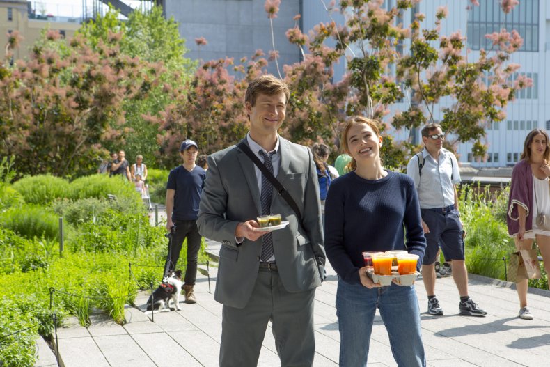 Set it Up production still Netflix