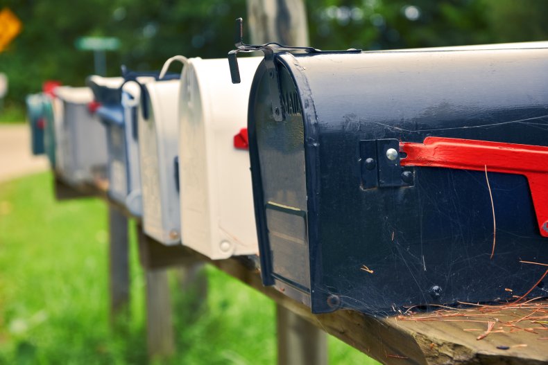 mail theft stimulus checks illinois