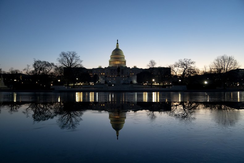 the us capitol at dawn