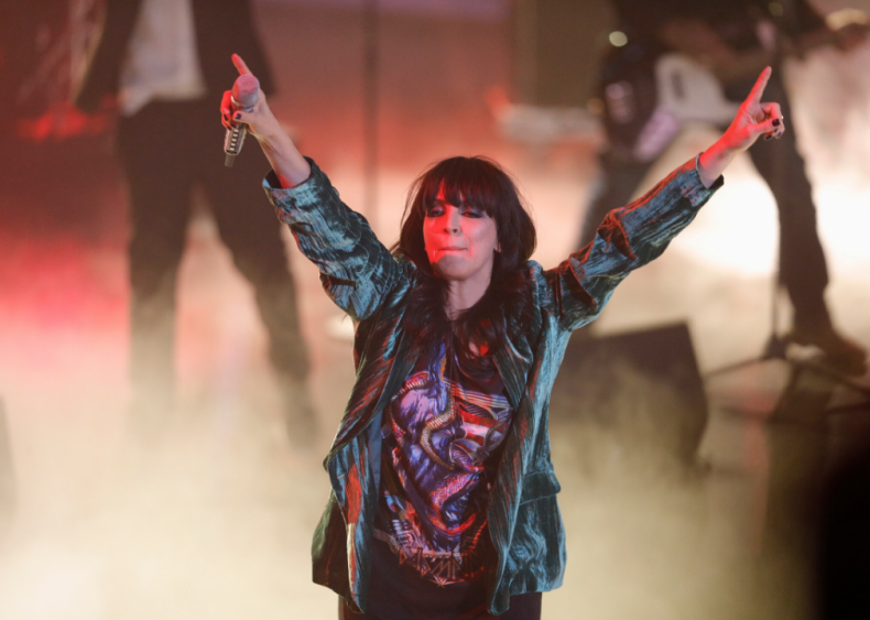 1984: '99 Luftballons' by Nena