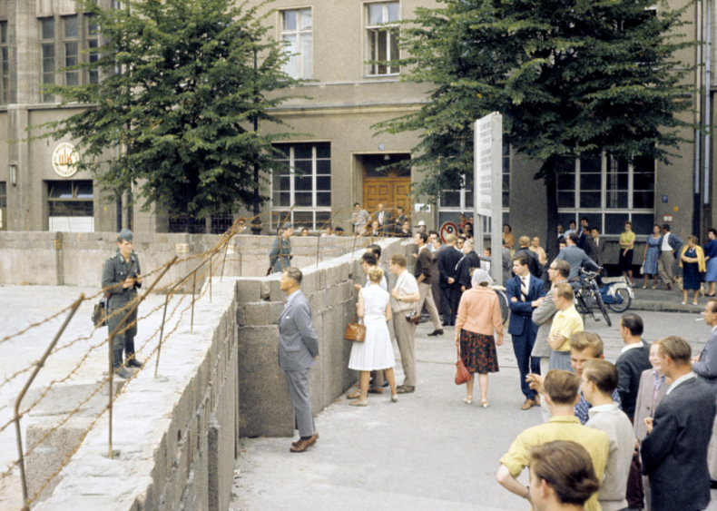 Berlin Wall goes up