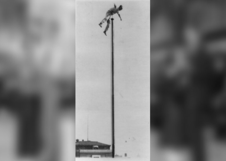 1925: Flagpole sitting